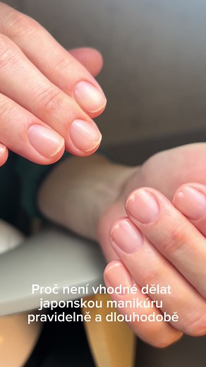 Japonská manikúra a zpevnění nehtů gelem