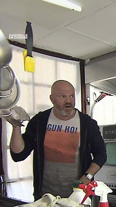 823K views · 7K reactions | "Ah ok je comprends mieux !" Avec une soixantaine de plats sur cette carte, le chef Etchebest n'est pas surpris de trouver des produits surgelés dans ces cuisines Le meilleur de #CauchemarEnCuisine | Golden TV | Facebook