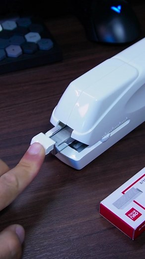 Trendy Tech Review on Instagram: "Have you ever seen a stapler that can intelligently sense and automatically staple books? Automatically order documents and materials, free your hands, it is too convenient to prepare one in the office #OfficeGood Things #Automatic #stapler #reels"