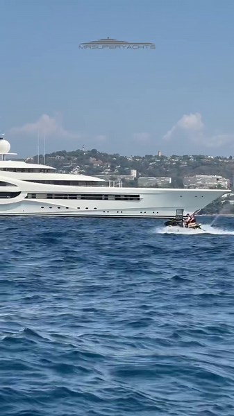 M/Y Ambassador: Superyacht Off île Sainte-Marguerite
