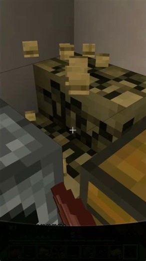 Placing a Flower Pot in Minecraft! 🌸🏺 #shorts #minecraft