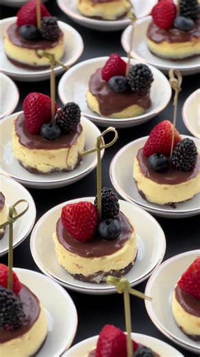 Planning your next corporate event? Let MiHa take care of the details. ✨ From meetings and team-building events to year-end functions and corporate celebrations, we can handle the setup, décor and catering so you can focus on your guests. Choose from beautifully presented buffets or individually plated meals, with packages that can be tailored to suit your event, team and budget. You bring the people. We’ll take care of the rest. 🤍 Contact us to view our corporate packages or curate one for you