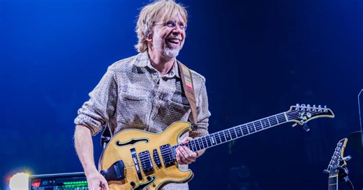 Phish Celebrates First Return To Portland, OR In 25 Years With Blazing 4/20 Show [Photos/Videos]