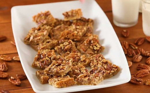 Maple Pecan Shortbread Squares