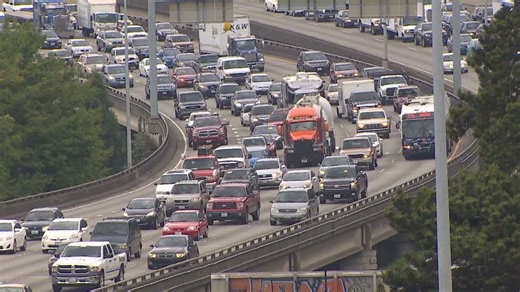Drivers in Seattle, home to 27th-worst traffic in world, waste 58 hours a year on roads