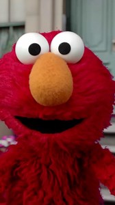 Elmo sabe que necesitas un abrazo. 🤗 | Elmo