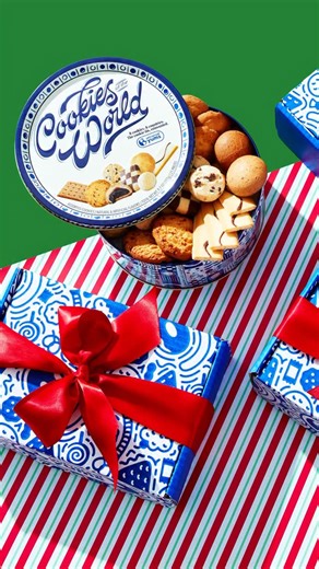 🍪 One tin. Eight countries. Endless smiles. 🌍 This world-traveling cookie tin contains 21 cookies from 8 different countries — including sweet bites from Italy, Japan, Switzerland, Taiwan, and more! And the best part? 🎁 You can get it FREE with orders over $80! It’s the perfect holiday treat to share. But hurry — this sweet deal won’t last long! #universalyums #universalyumsbox #subscriptionbox #snackbox #holidaytreats #giftideas #cookietin #holidaygifts | Universal Yums