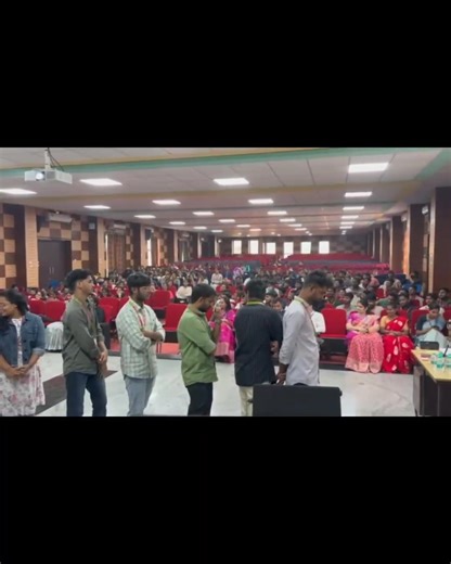 I recently conducted a workshop and included a simple communication game — and it turned out to be one of the most impactful parts of the session. ✨ what the activity was: A short interactive exercise where participants had to listen carefully, express their ideas clearly, and work together. ✨ why it mattered: We always hear that what we say and how we say it are important… but this activity reminded us of something else: communication only gets better when we actually practice it. The game help