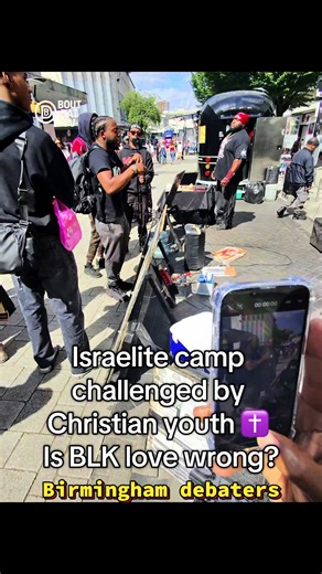 Birmingham city centre @ISUPK UK teach Christian youth group about #blklove while exploring recent talking points. #blacklove #speakerscorner #isupk #debates