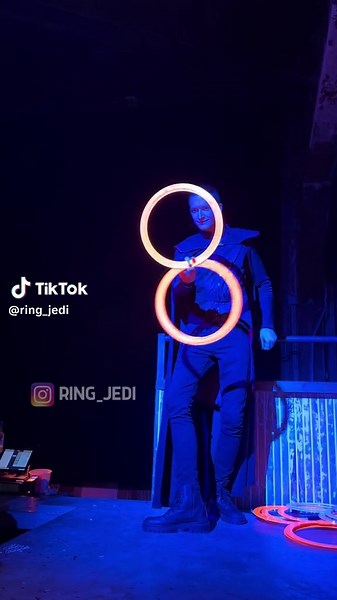 Master the Art of Ring Juggling with Ring Jedi's Classes and Tutorials!