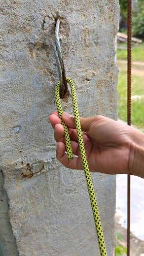 2.7K views | One hand hitch knot/ very simple. | Reece Hawkins | Facebook