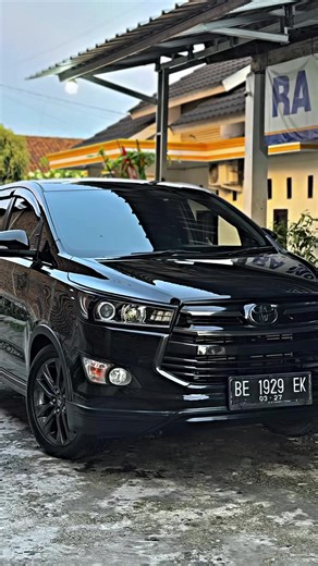 Bismillahirohmanirohim Dijual cash and kredit Innova V diesel metic tahun 2017 #ramotor #jualbelimobilsekenlampung #innova #2gd #fyp