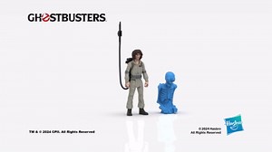 Ghostbusters Fright Features Phoebe Spengler Action Figure with Ecto-Stretch Tech Bonesy Ghost Toy Accessory, Toys for Kids Ages 4+