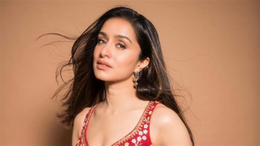 Actor Shraddha Kapoor confirms she's dating