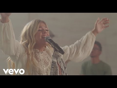 Anne Wilson - Something About That Name (Live In Nashville)