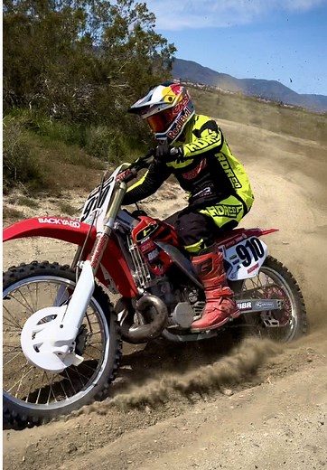 2000 CR250 Berm Surf’n Experience