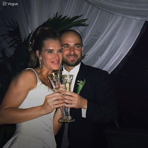 5.7M views · 2.9K reactions | "The day after the wedding, I was overcome with sadness and fear" The actress of the famous movie "The Blue Lagoon" and the former No. 1 tennis player in the world, Andre Agassi, had a brief relationship, which not only united them in love, but in a tragic past that marked their lives. | Icons + | Facebook