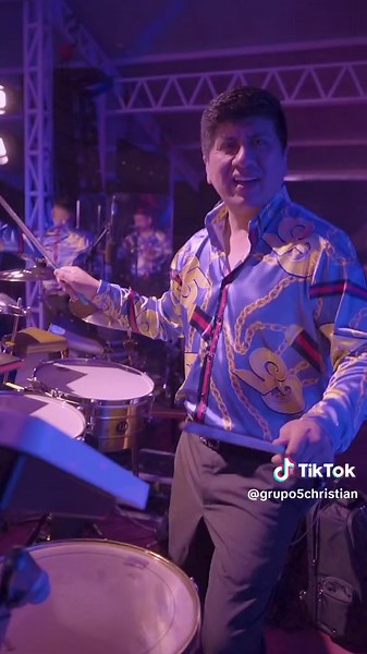 Noche de Cumbia en Moyobamba con Grupo5: ¡Un Evento Inolvidable!