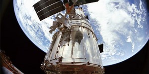 Film Preview: Hubble 3D