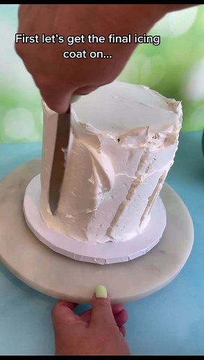 53K views · 2.6K reactions | Follow along to make a simple wedding Cake#yallneedcake #weddingcake #smallwedding #buttercream #cakedecorating #itsreva #mercicakes | Merci Beaucoup fine cakes & pastries | Facebook