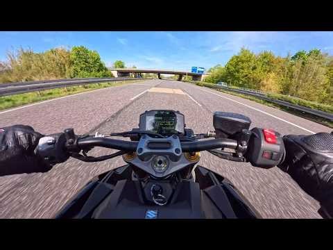 SUZUKI GSX-S1000 TOPSPEED on GERMAN AUTOBAHN | INSANE ACCELERATION + RAW MOTOR SOUND 🔥🏍️