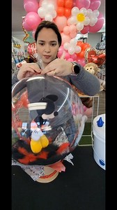 52K views · 1.1K reactions | Mickey mouse inside a balloon 朗 #balloonartist #balloonartist #balloonshops #balloonsmn #trending #viral #entreterimento | Boga Balloons | Facebook