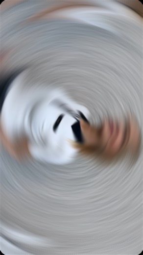 Britta Hofmann on Instagram: "⭐️🎯Goals ⭐️🎯 Ich habe schon als Teenager davon geträumt, Interviews in der ⚽️-Bundesliga führen zu dürfen… obwohl damals noch gar keine Frauen als Vorbild präsent waren. Mittlerweile ist es ganz normal - zum Glück ☺️ Und für mich, dass ich Wochenende für Wochenende meinen kleinen Teil bei sky dazu beitragen kann. Morgen übrigens in Mainz 😊 Es erfüllt mich mit Stolz und Dankbarkeit, dass ich meine Träume von damals nun leben darf 🙏