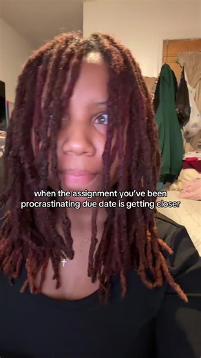 I wanna cut my bangs (idk if I can) but I’mdoing this instead of my work #dangaropa #trend