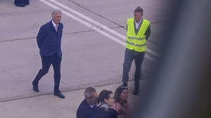 Le Roi et la Reine vont pouvoir quitter le Chili après leur visite d’Etat, l’avion est apte à voler - RTBF Actus