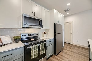 1 Bedroom Townhomes for Rent Near College View | Apartments.com