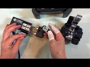 FITEL S179A Demonstration: Splicing with fiber holders