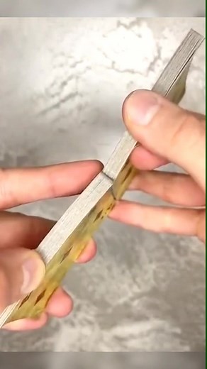 Master Card Tricks with Simple Hand Techniques