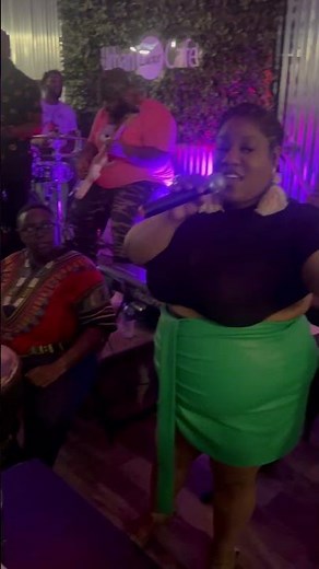 Maxwell - Fortunate (Live Performance)