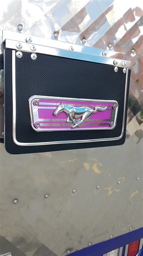 Furgones Colombianos: Estilo y Aventura en la Carretera