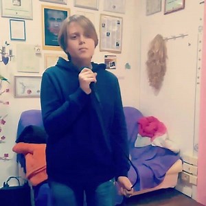 L'essenziale @giopelli03 #music #genre #song #songs #melody #hiphop #rnb #pop #love #rap #dubstep #instagood #beat #beats #jam #myjam #party #partymusic #newsong #lovethissong #remix #favoritesong #bestsong #photooftheday #bumpin #repeat #listentothis #goodmusic #instamusic | Ivb VocalMusic School | Facebook