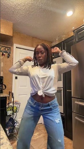 What percent is your phone on ? Mine is 95% #daniipetty #dance