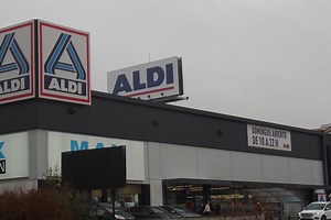 Por qué los supermercados Aldi tienen dos logos diferentes (y qué indican sobre la tienda)