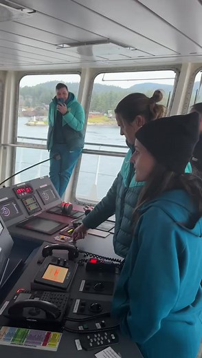 That’s 𝙛𝙚𝙧𝙧𝙮 impressive ⛴️📣 #Matildas #HayleyRaso #LydiaWilliams