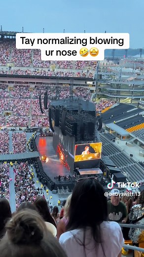 Taylor Swift Blowing Nose at Pittsburgh Era Tour | Love of Fans