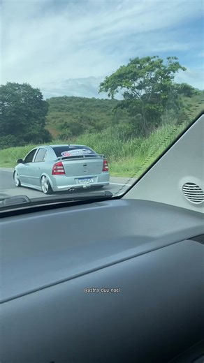 Ideias Malucas e Memes Sobre Carros Rebaixados