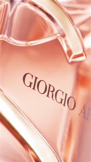 Ignite your confidence with the iconic feminine fragrance, Sì by Giorgio Armani. | Armani beauty | Facebook