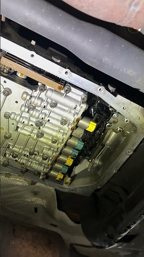 2006 Land Rover Range Rover changing the transmission oil filter #automobile #engine