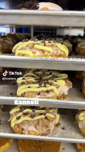 #donuts #donutshop #treatyourself #foodies #montreal #mtl #sweet #goodvibes #dessert
