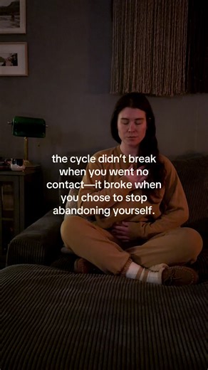 sure, a cycle breaks when you cut the abuse out but the breaking begins when you⤵️ NOTICE how you’ve been abandoning yourself, you CHOOSE to stop doing that, and then you PRACTICE showing up through daily rituals that allow you to stay in your body instead of jumping ship. the work of cycle breaking isn’t for the weak—so know, that if you are deep in this work, you are breaking something that has tried to break you. give yourself grace. give yourself time. save this for later when you need the r