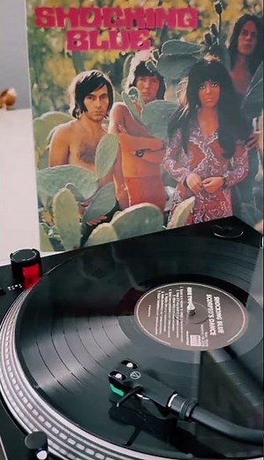 The song ‘Send Me A Postcard’ was the first single with Mariska Veres in 1968. #ShockingBlue