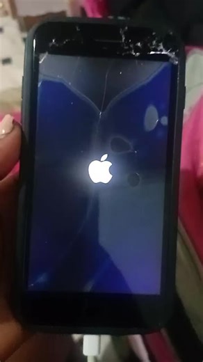 Latest iPhone Reviews by Mr and Mrs Magumane