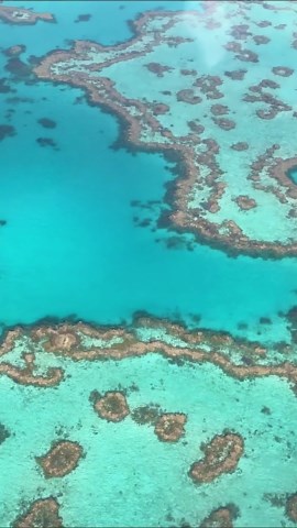 Whitsunday Islands: Drone visits Australia's turquoise waters and coral reefs