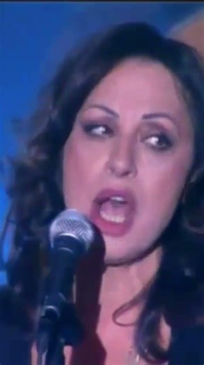 🇬🇷 🎶 Ο Φαντάρος (Live) Χάρις Αλεξίου/ O Fadaros - Haris Alexiou ♪♫•*¨*•.¸¸❤