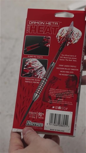 A closer look at Damon Heta's series 2 darts⬇️ #MadeInEngland | Harrows Darts