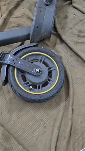 Electric Pedal Power on Instagram: "Scooter wheel won’t budge? 👀 Ninebot owners… this one’s for you. 10mm spanner + a little wiggle = problem solved. Need help with your electric scooter? 📩 sales@electricpedalpower.com.au #ninebot #segway #electricscooter #electricpedalpower"